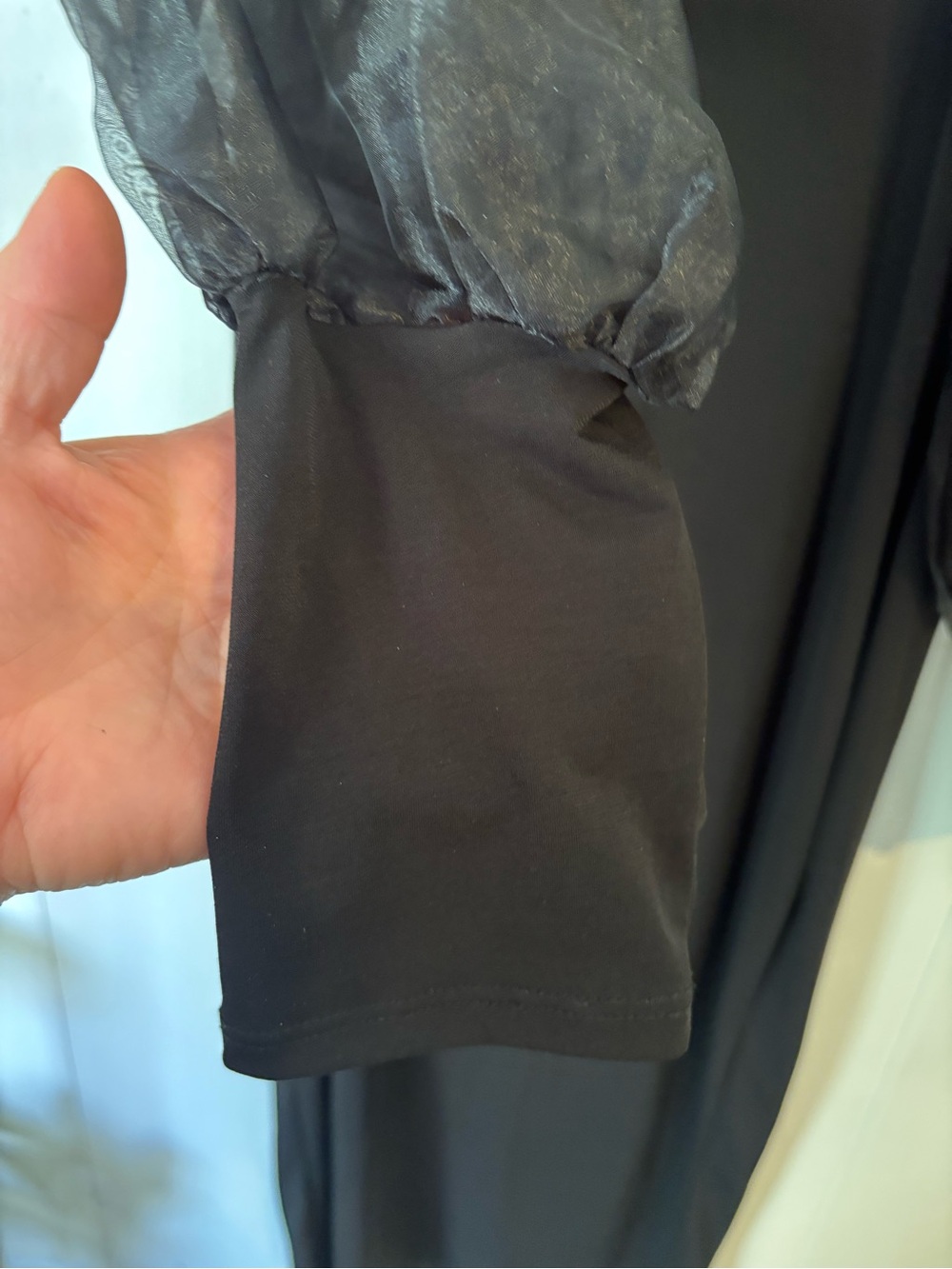 Elegant Black Long Dress with Sheer Puff Sleeves - Picture 7 of 14